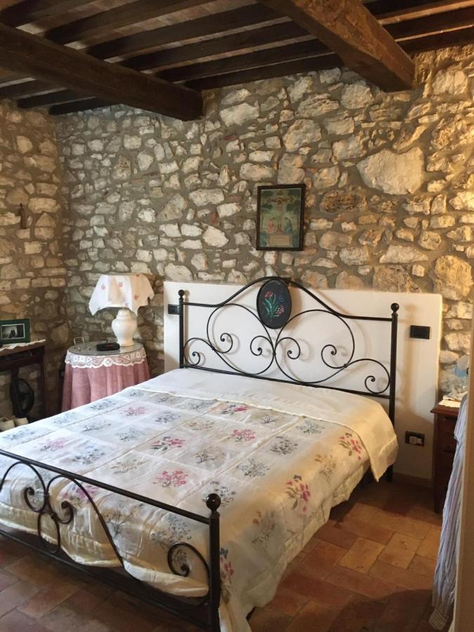 La Casetta Al Roccone Apartment *